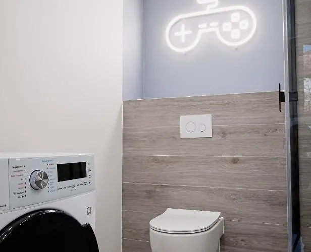 Lejlighed Homewell Game And Movie *