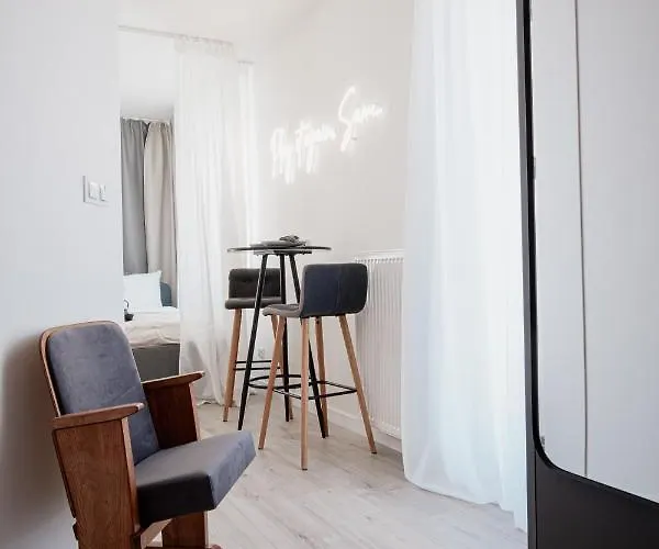 Homewell Game And Movie פוזנן